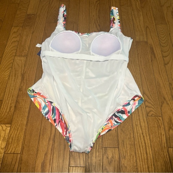 NWT Sonnet Shores Women's -Rainbow Tropical - One Piece Swimsuit Plus - Size 22W - Picture 5 of 5